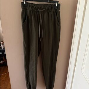 Lululemon Women’s Stretch High-Rise Jogger